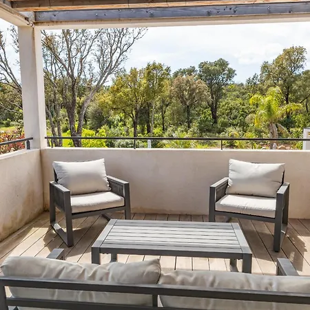 Caipirinha Di Arasu Villa